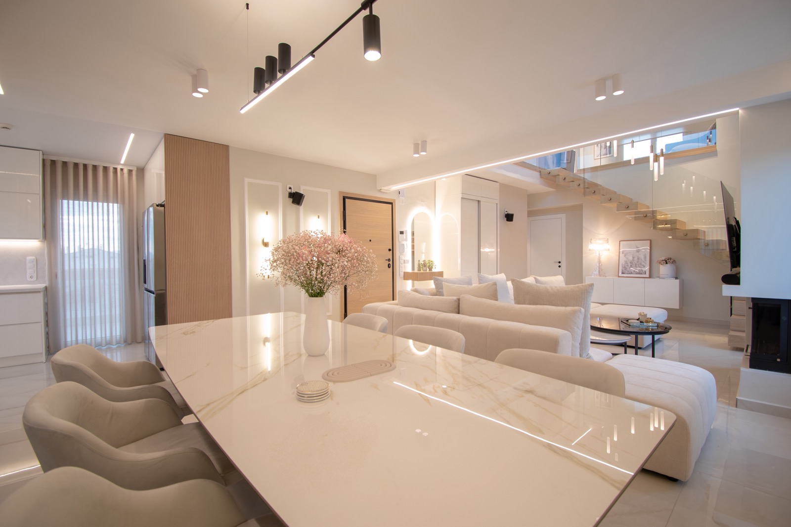 IMG-c941f0e4fb41f72fb52db50cf0c8086e-V